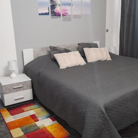 Apartmani Delas 2 بيشكانا أوفالا المظهر الخارجي الصورة