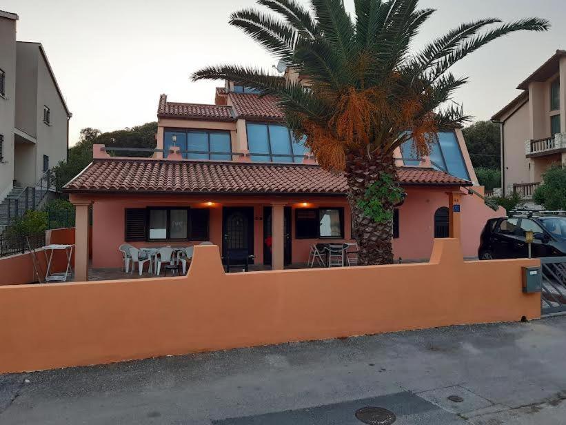 Apartmani Delas 2 بيشكانا أوفالا المظهر الخارجي الصورة
