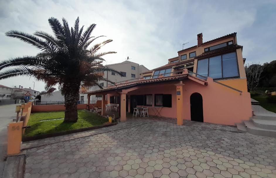 Apartmani Delas 2 بيشكانا أوفالا المظهر الخارجي الصورة