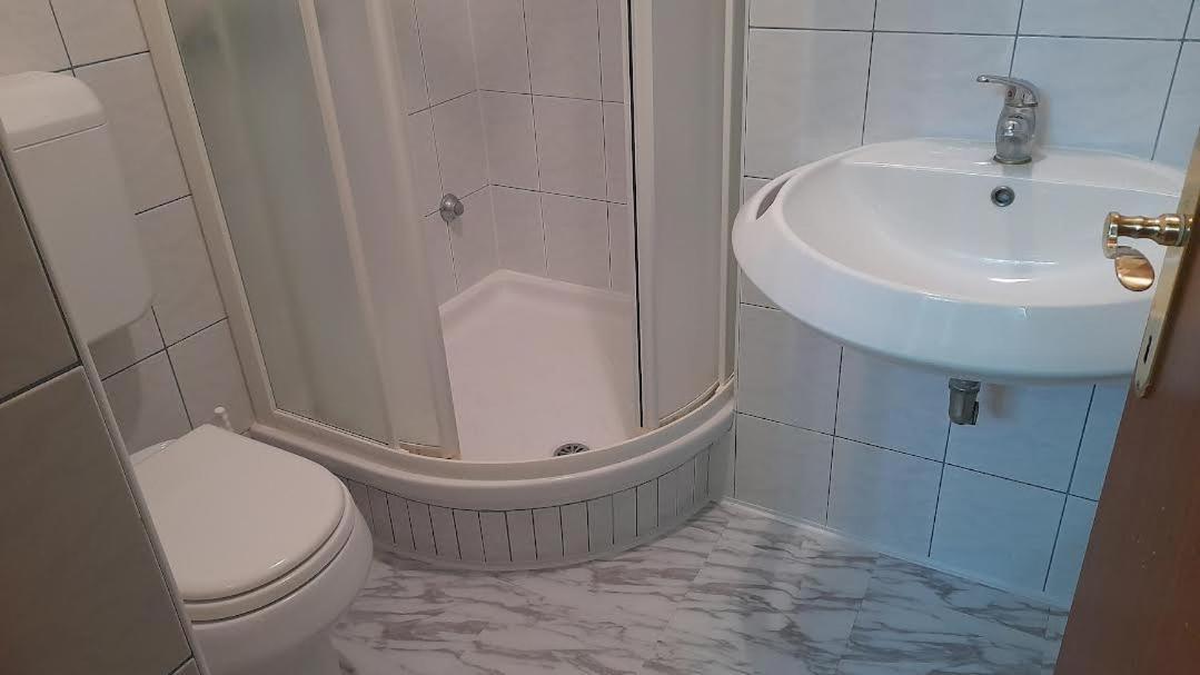 Apartmani Delas 2 بيشكانا أوفالا المظهر الخارجي الصورة