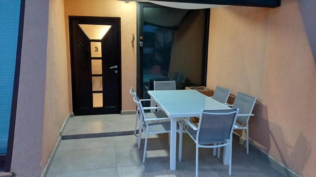 Apartmani Delas 2 بيشكانا أوفالا المظهر الخارجي الصورة